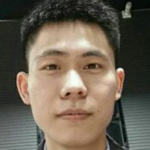 青衫方想人陪的照片