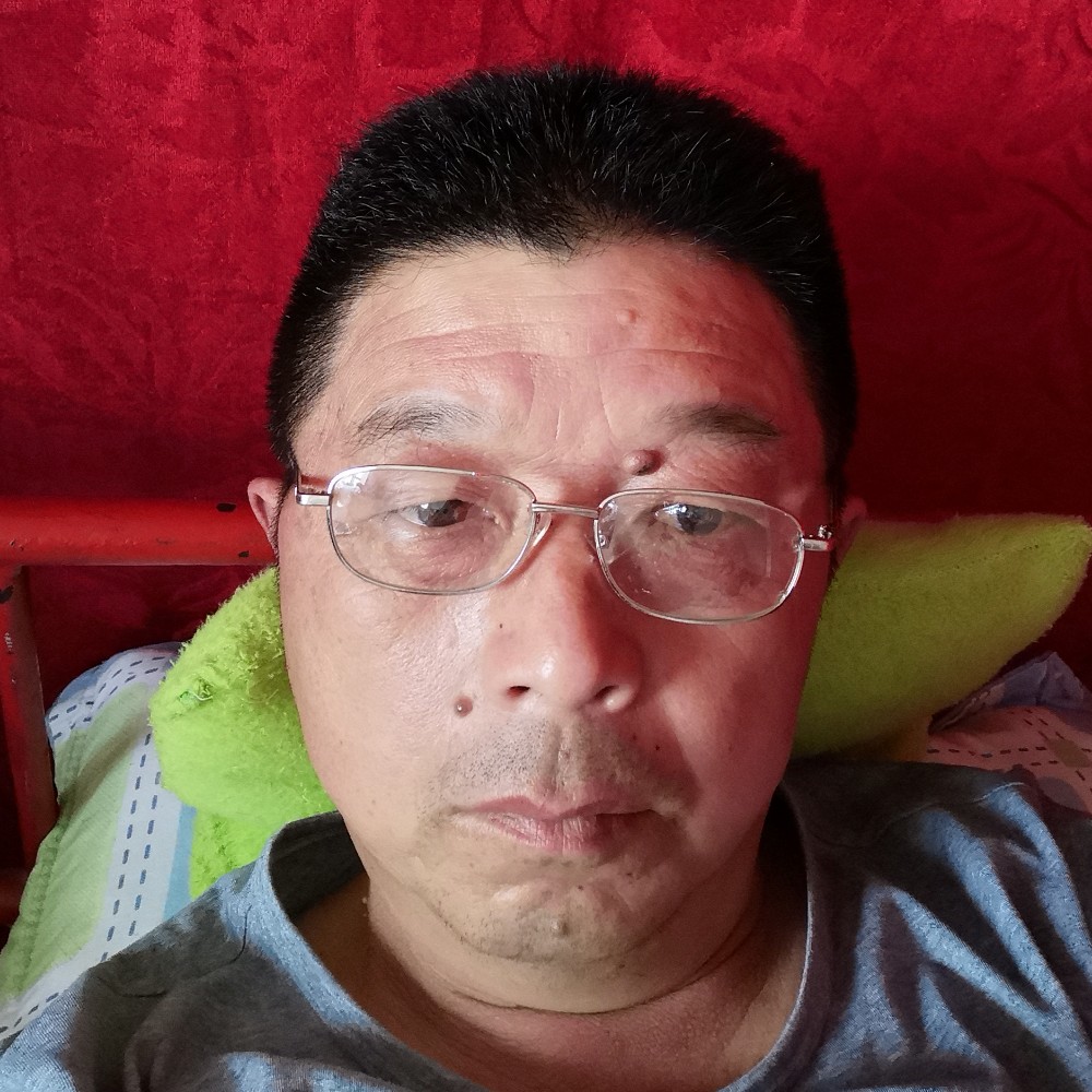 春媱等待小巧的照片