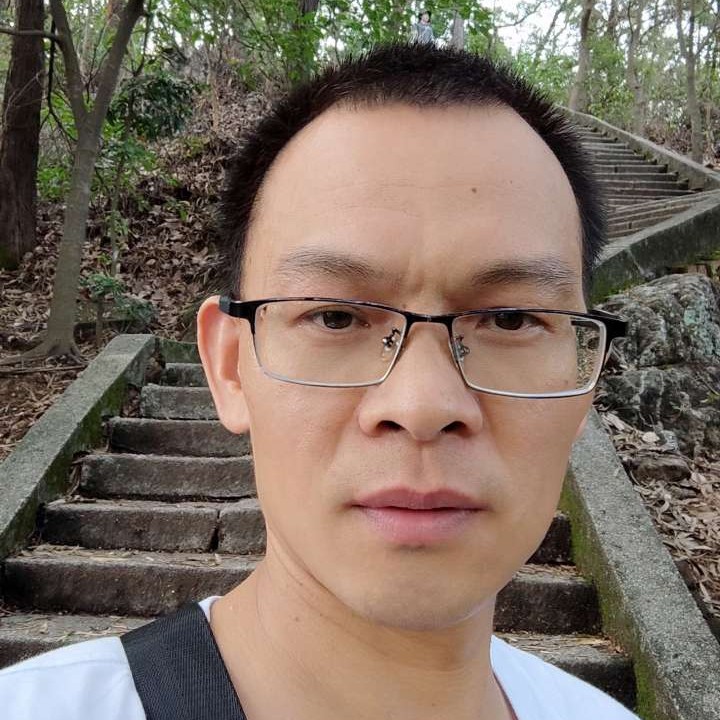 小猫咪俊逸哥的照片