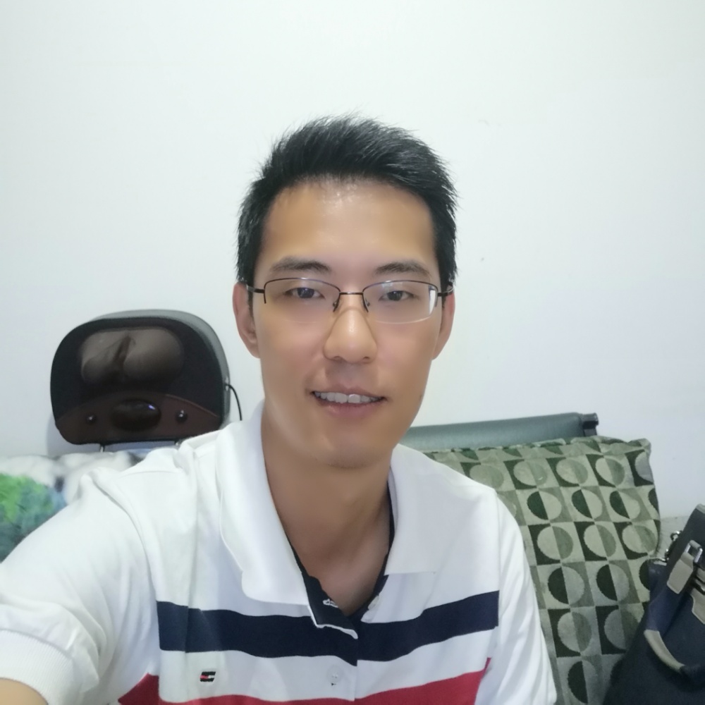 蜗牛挽手跳跃的照片