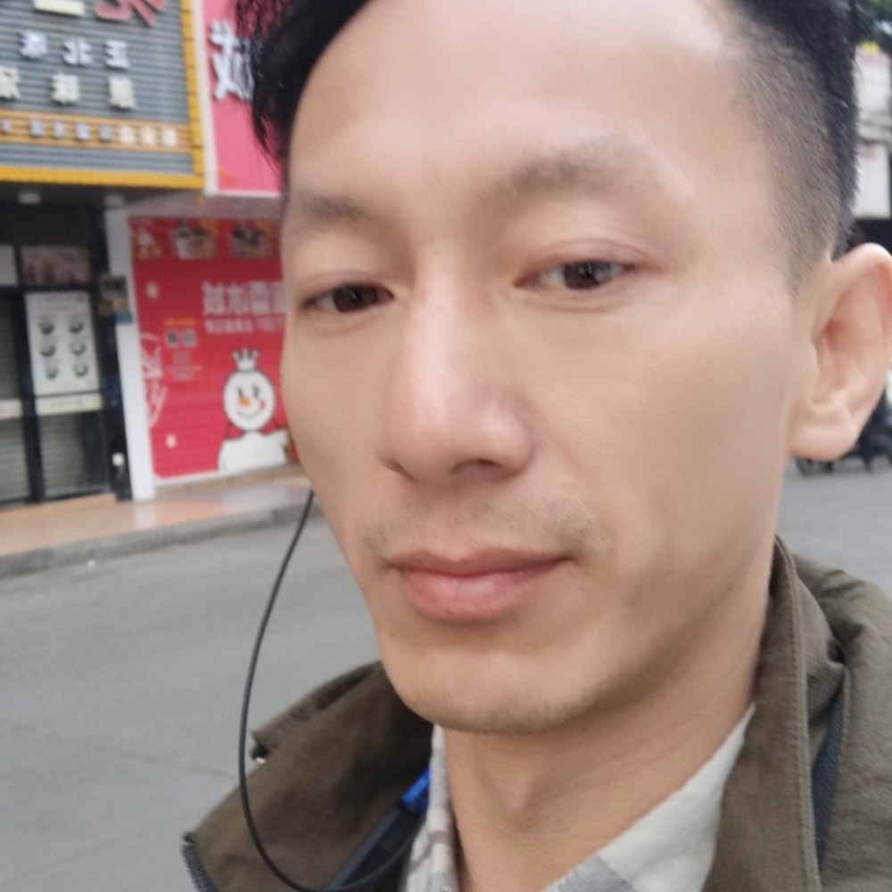 陶醉深拥流沙的照片