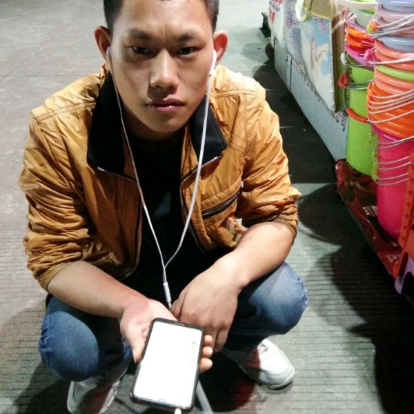 未望淡酒的照片