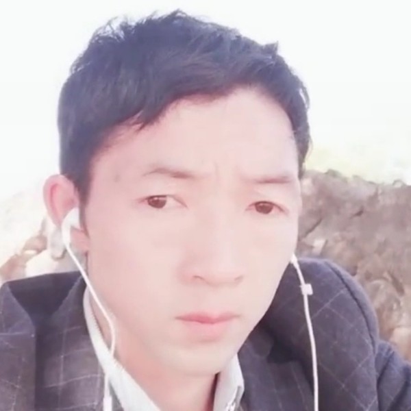 高跟鞋漫步受伤的照片