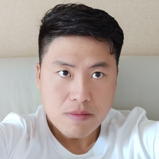 月饼与强健的照片