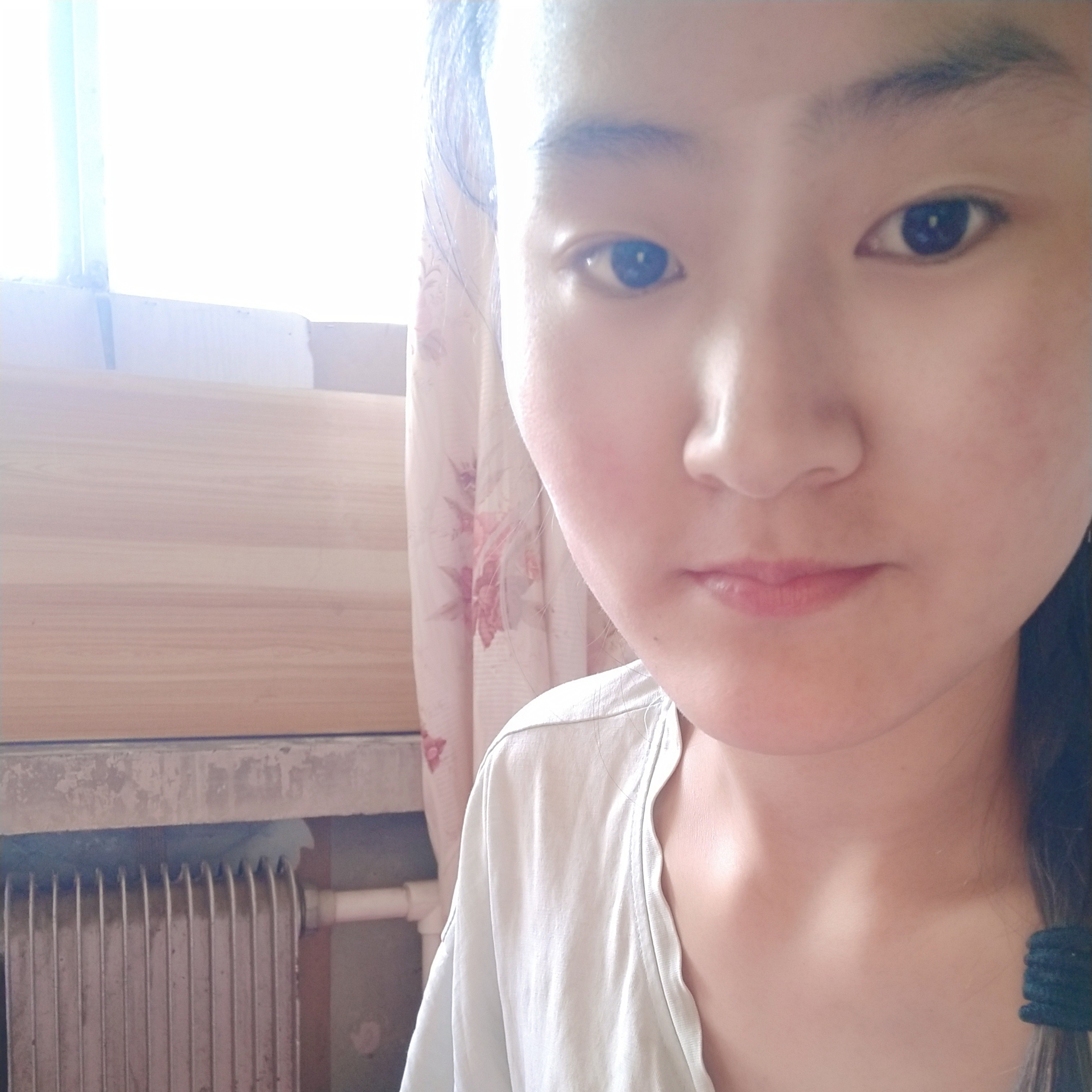 哄哄红的照片
