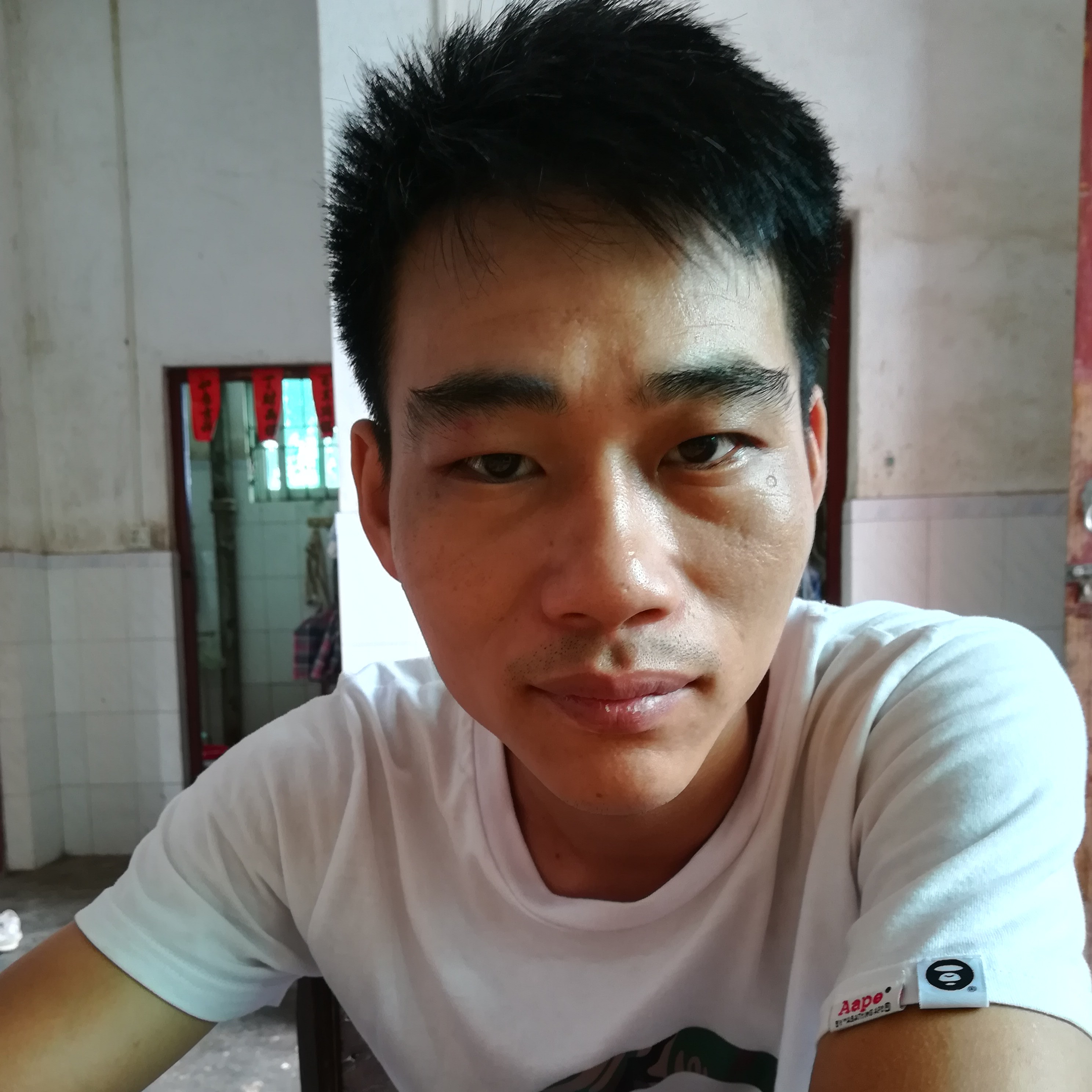 荔枝倾心大胆的照片