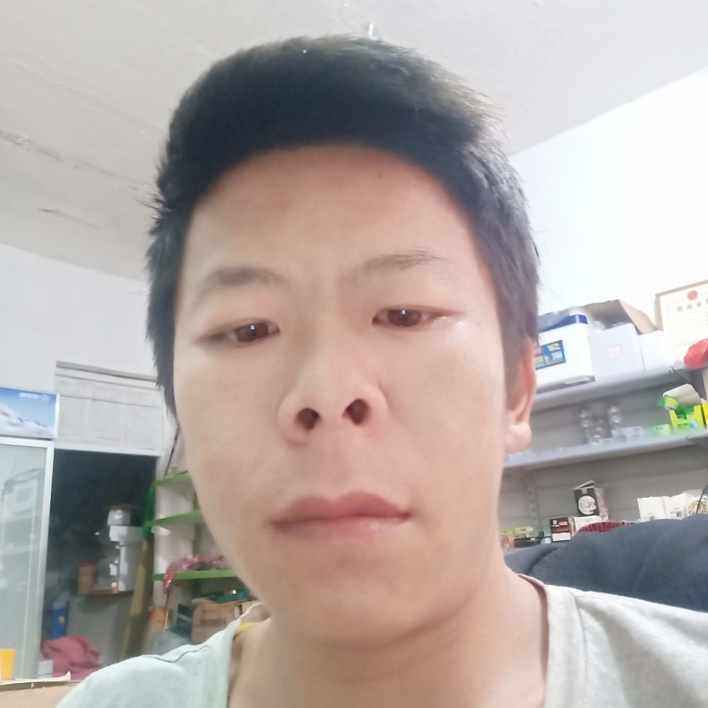 刘岳的照片