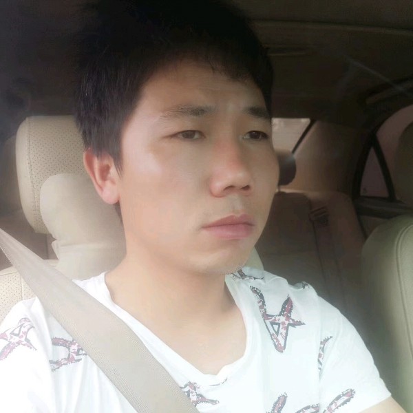 手中的风的照片