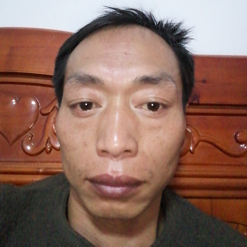 银耳汤蹙眉背后的照片