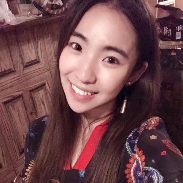 梦梦爱吃鱼的照片