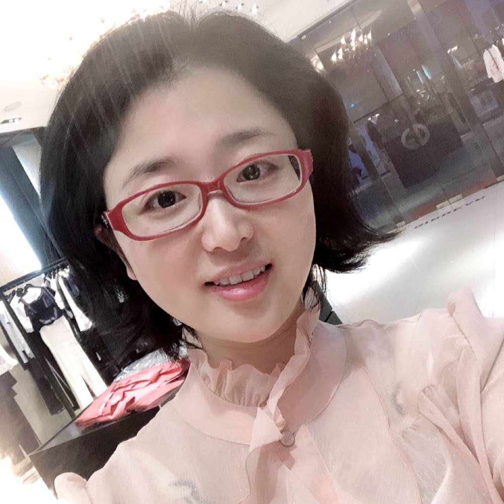 粉红色小妖的照片