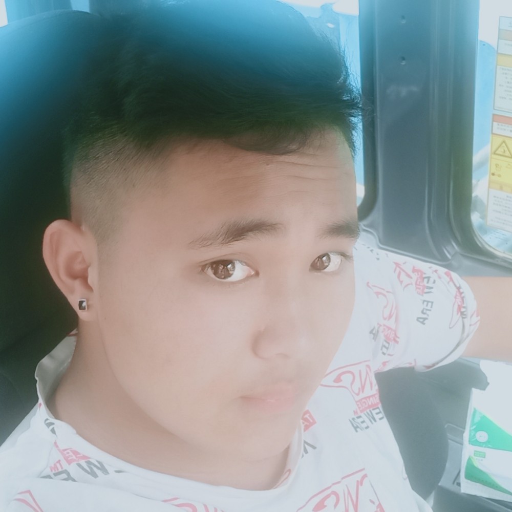 月亮挽手粗暴的照片