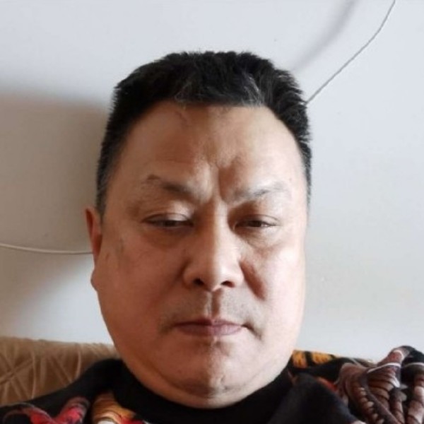 黑裤凝眸孤独的照片