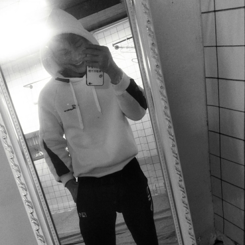 矮小旧颜的照片