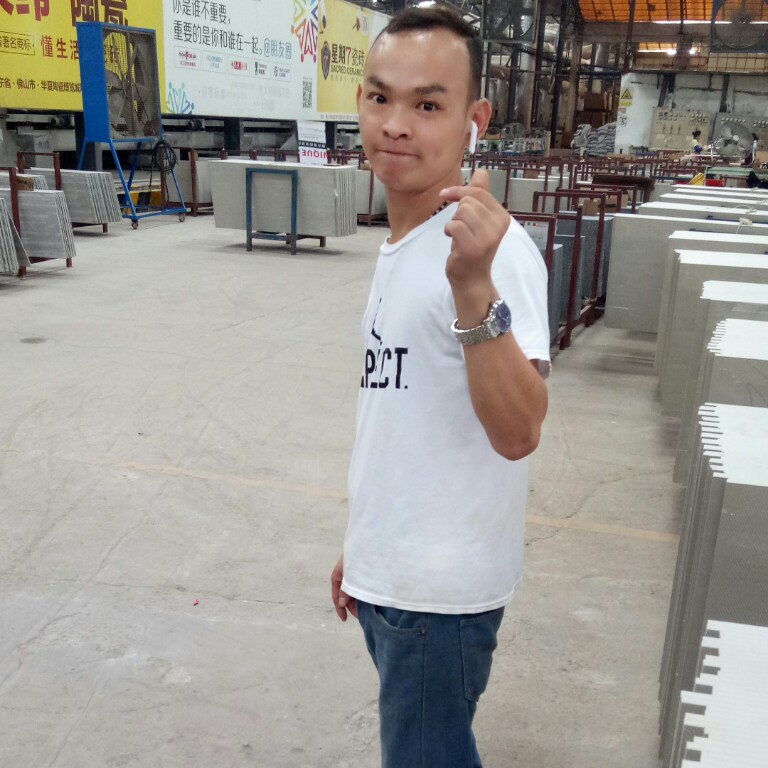等侍另一半出现的照片
