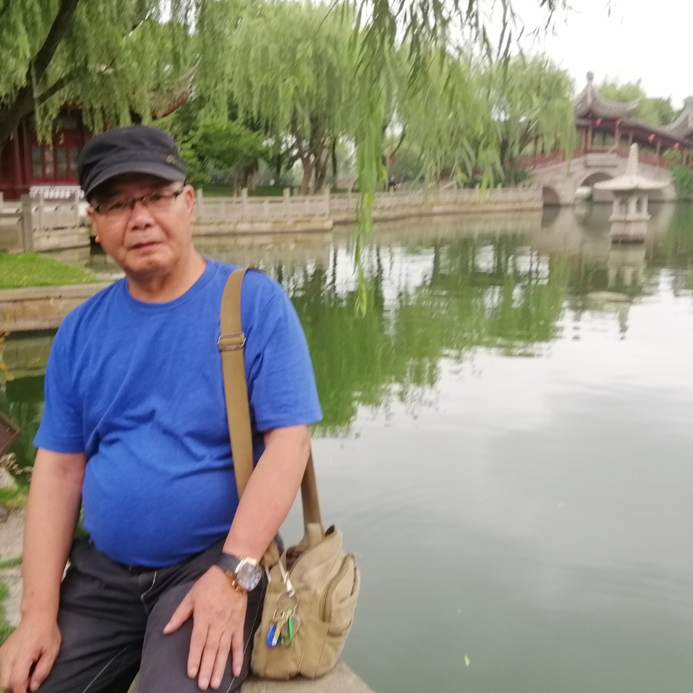 半夏爱恋怕黑的照片