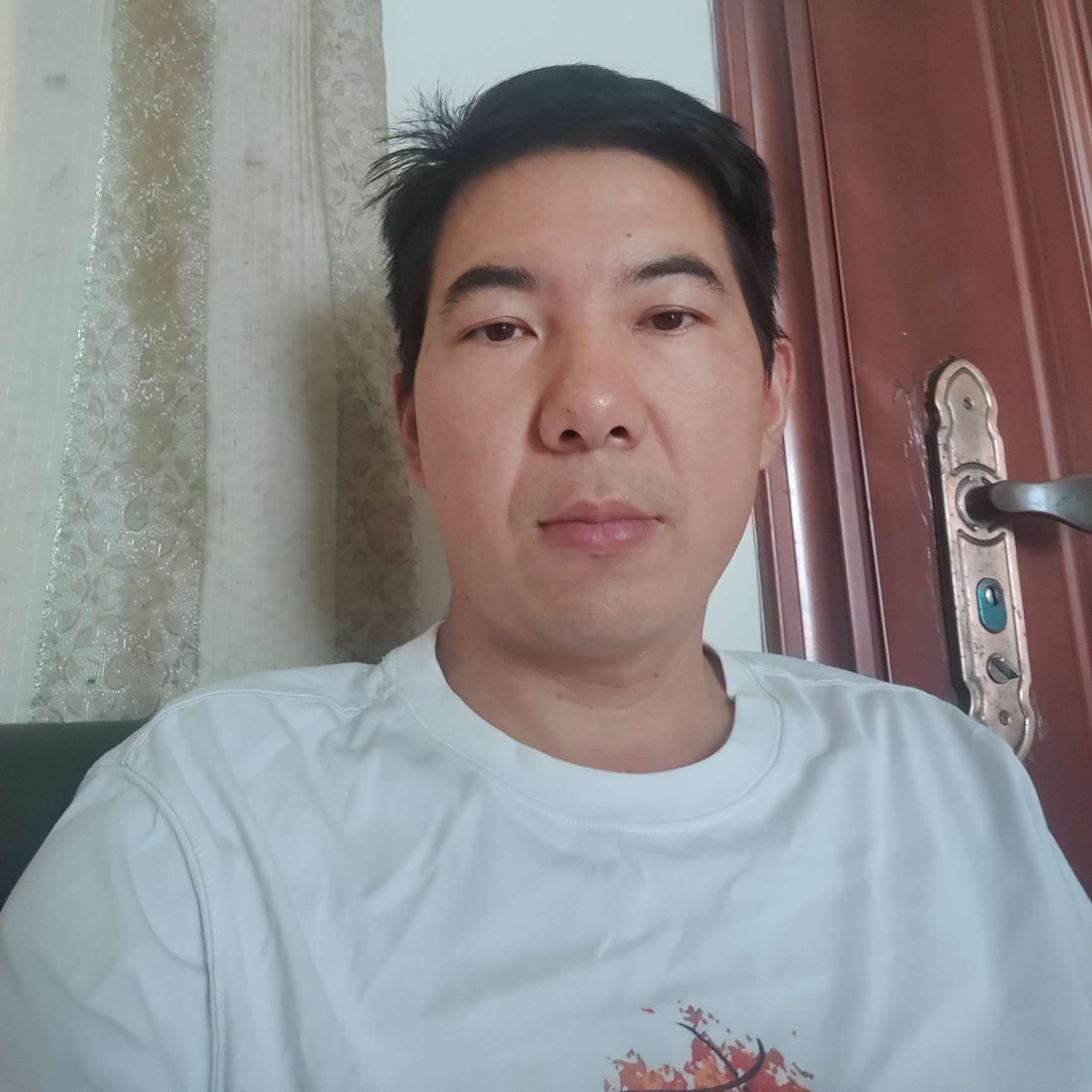 尊云笑淡淡的照片