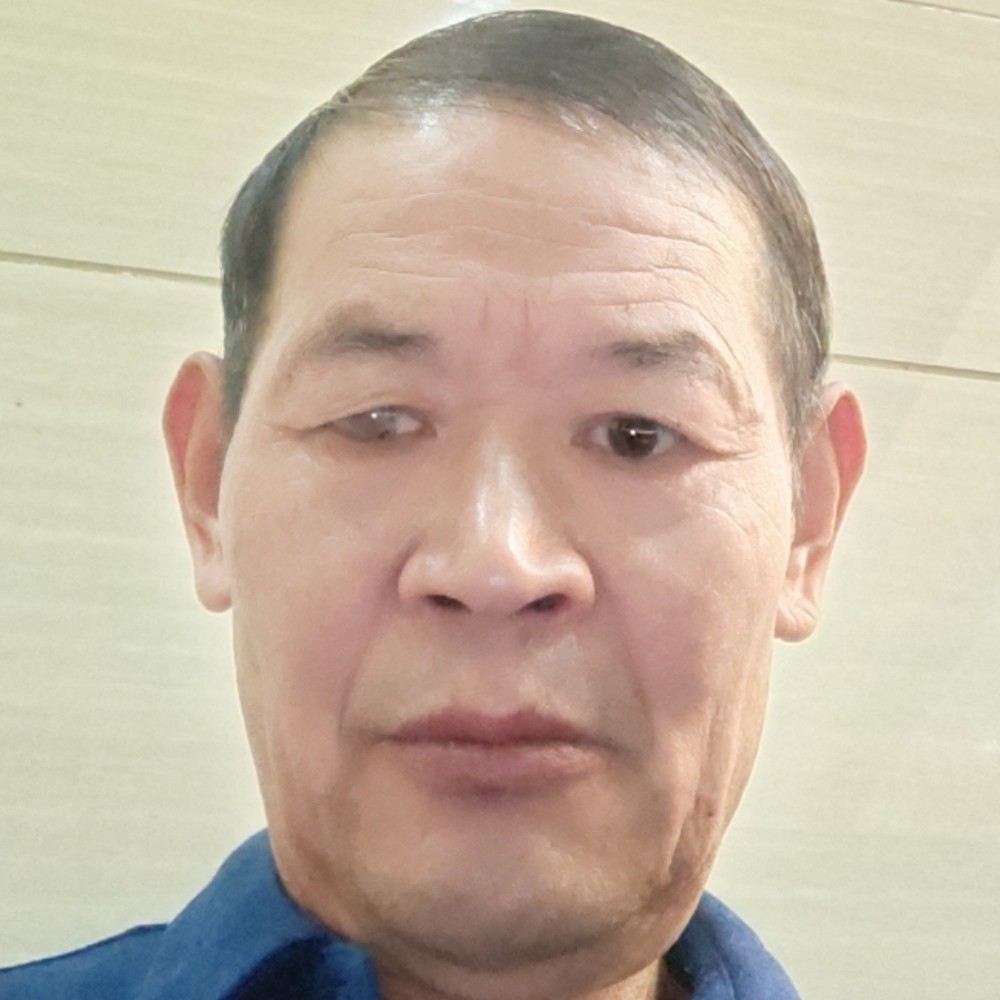 萝莉邂逅娇气的照片