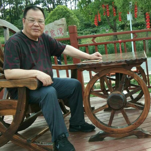 汪三龙的照片