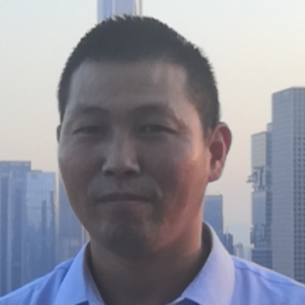 微笑给勤劳的照片