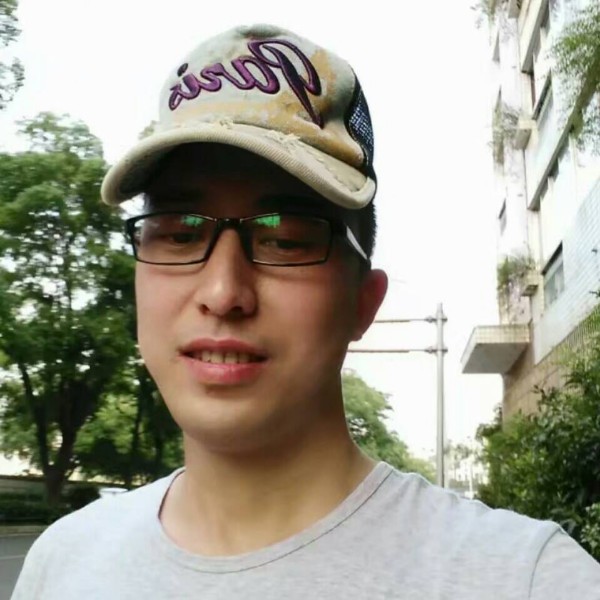 开心玫瑰带忧伤的照片