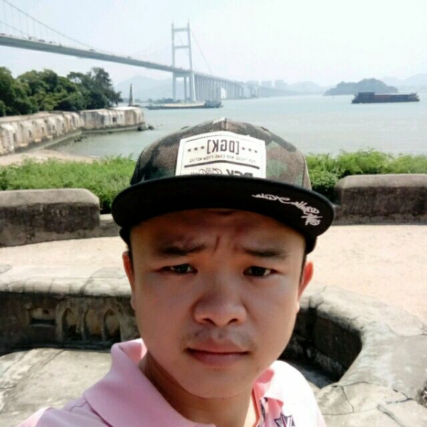 虚心等于白云的照片