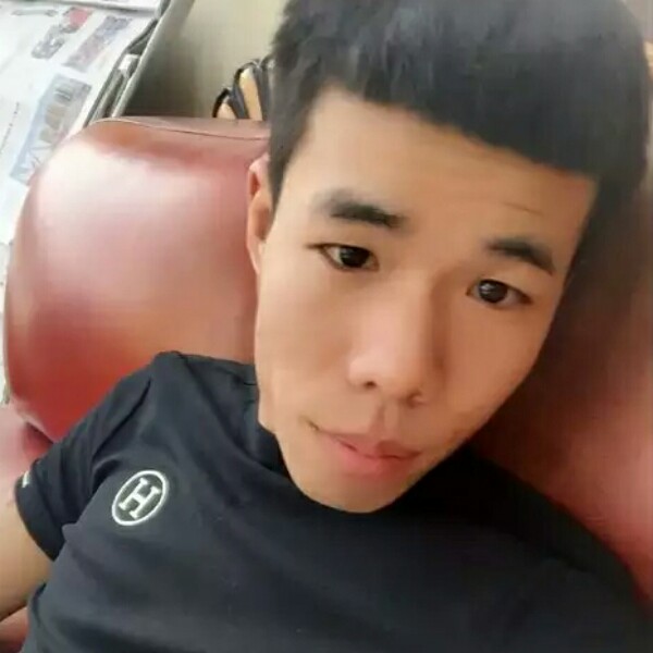 淡定洛尘的照片
