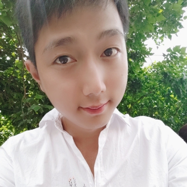 凌某某的照片