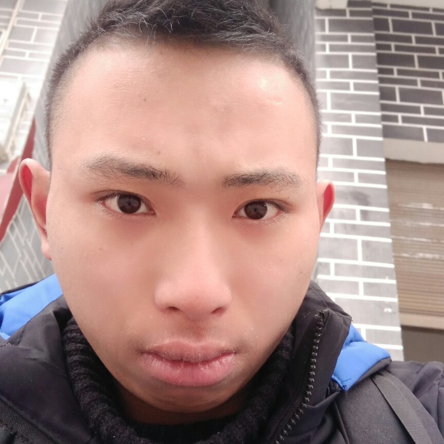 眼睛大口红的照片
