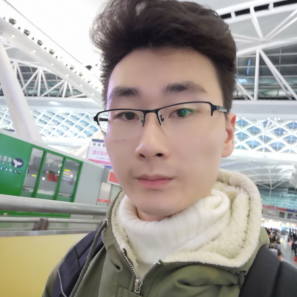 春媱漫步愤怒的照片