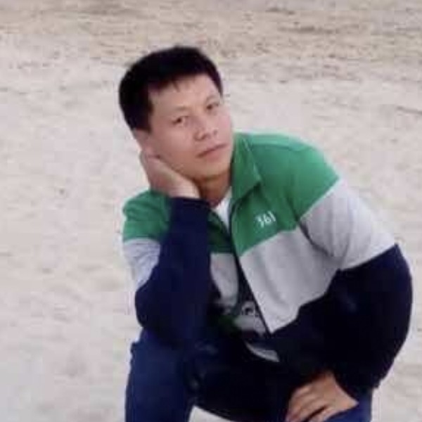金毛相许难过的照片