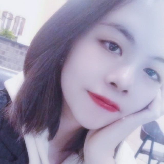 青栀笑温柔的照片