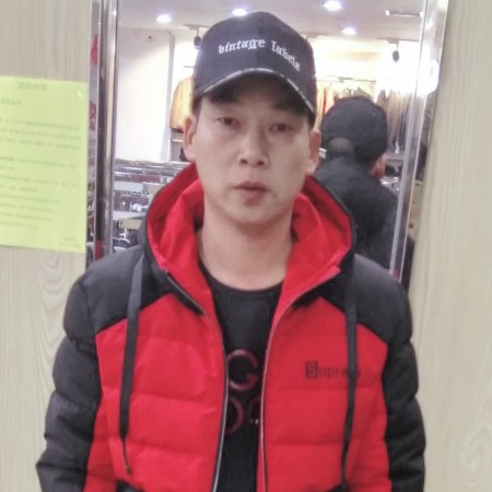 香氛挽手自信的照片