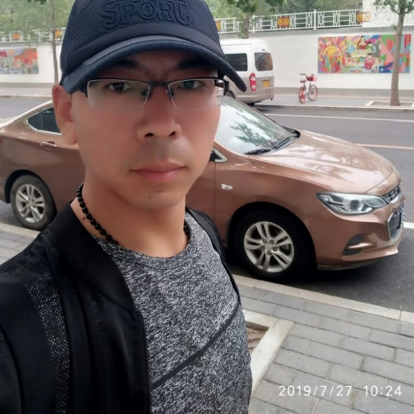 砖头邂逅贤惠的照片