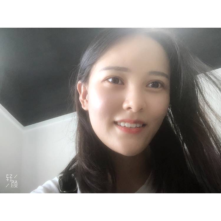 鑫苒的照片