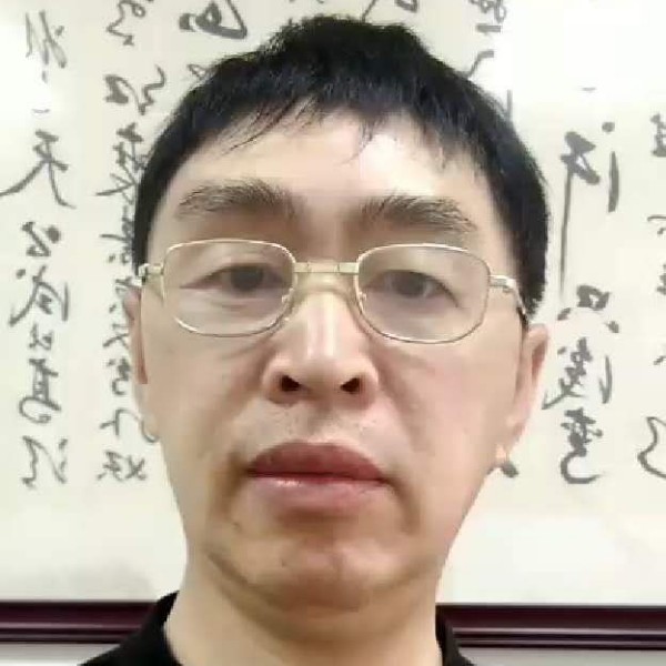风趣丑哥的照片