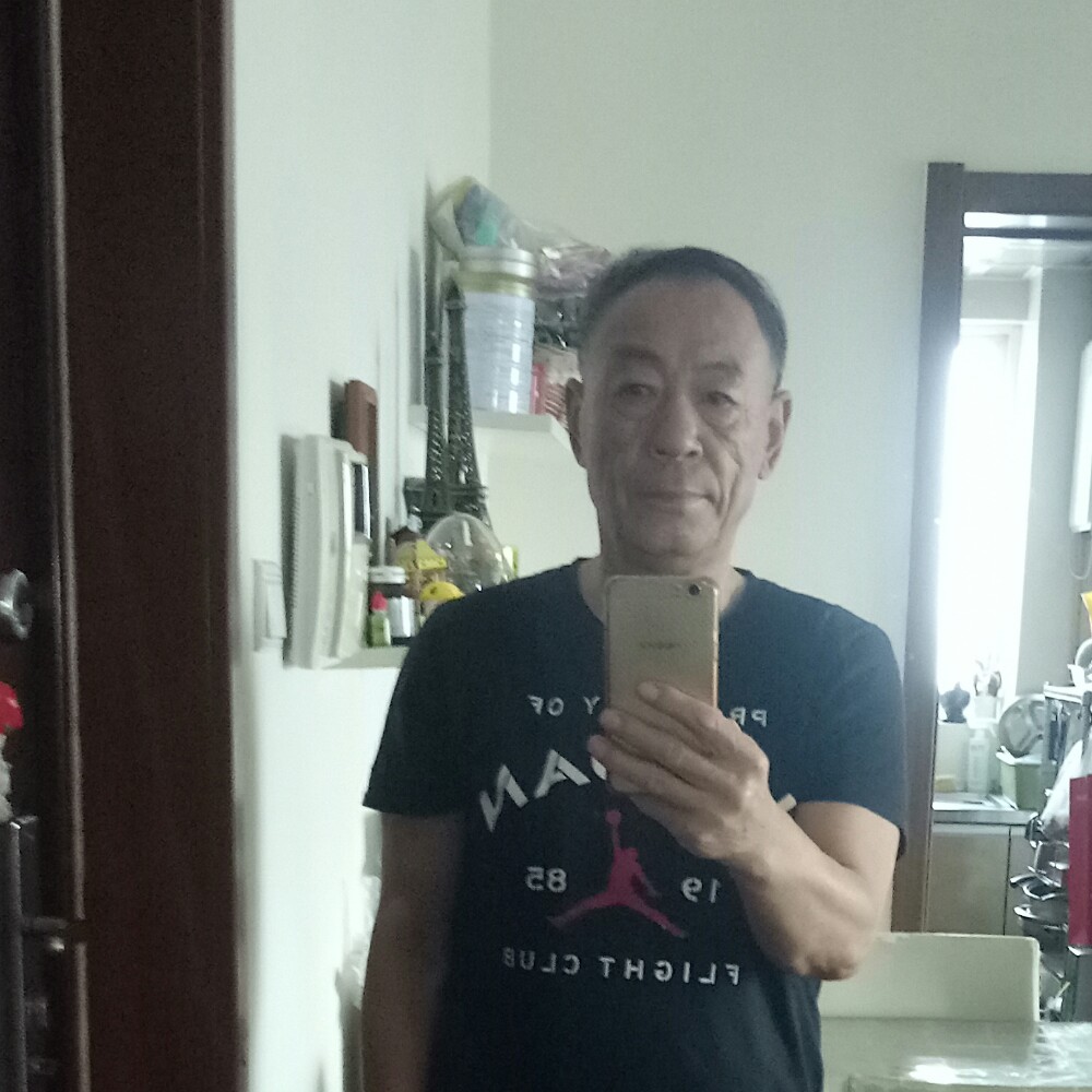 情在努力的照片