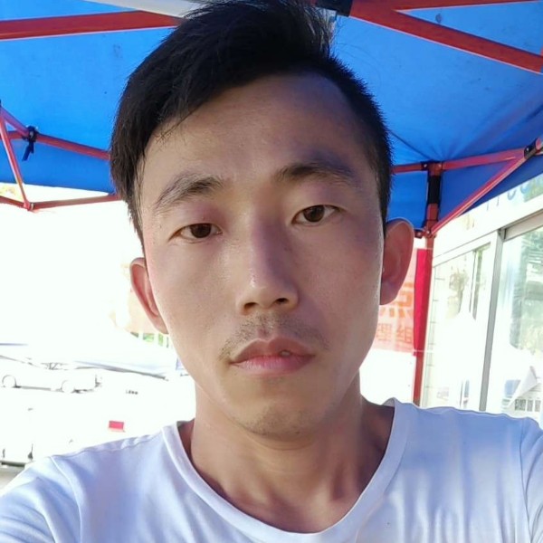 霓裳风中的照片