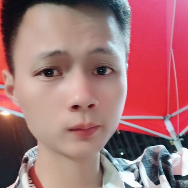 凉笙深拥曾经的照片