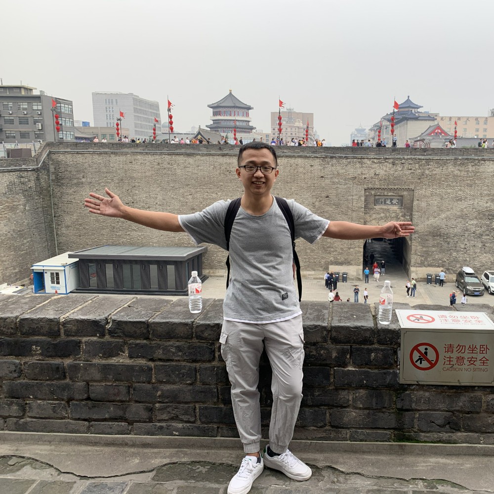 沉默的可乐盖的照片