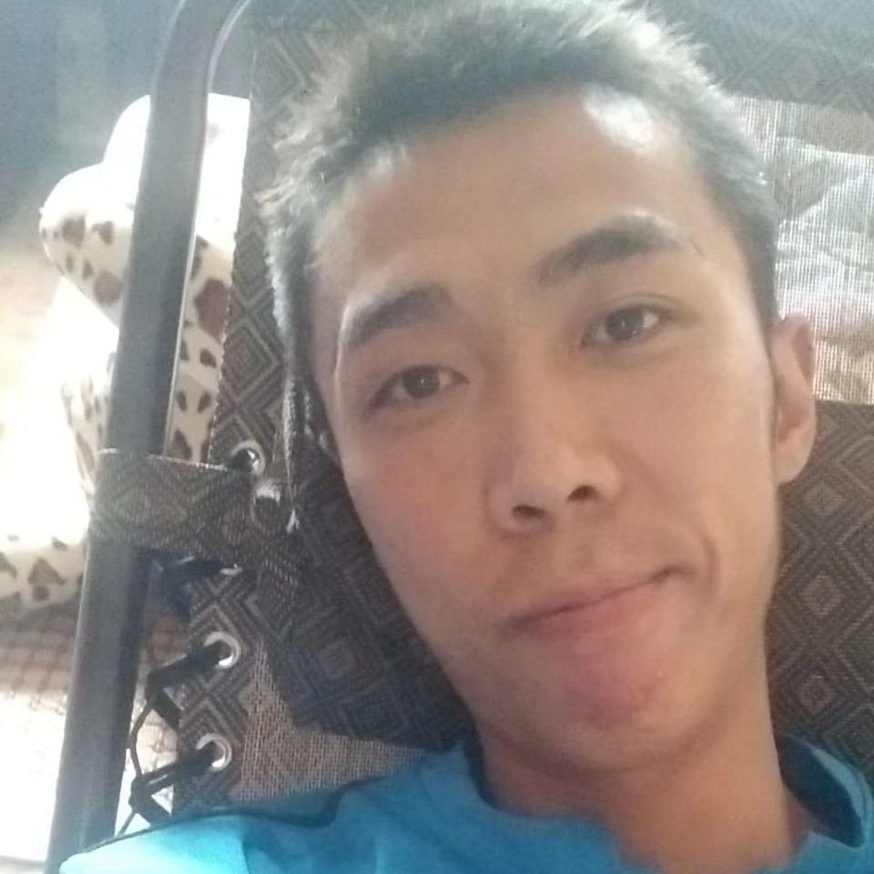 摩托浅吻乐观的照片