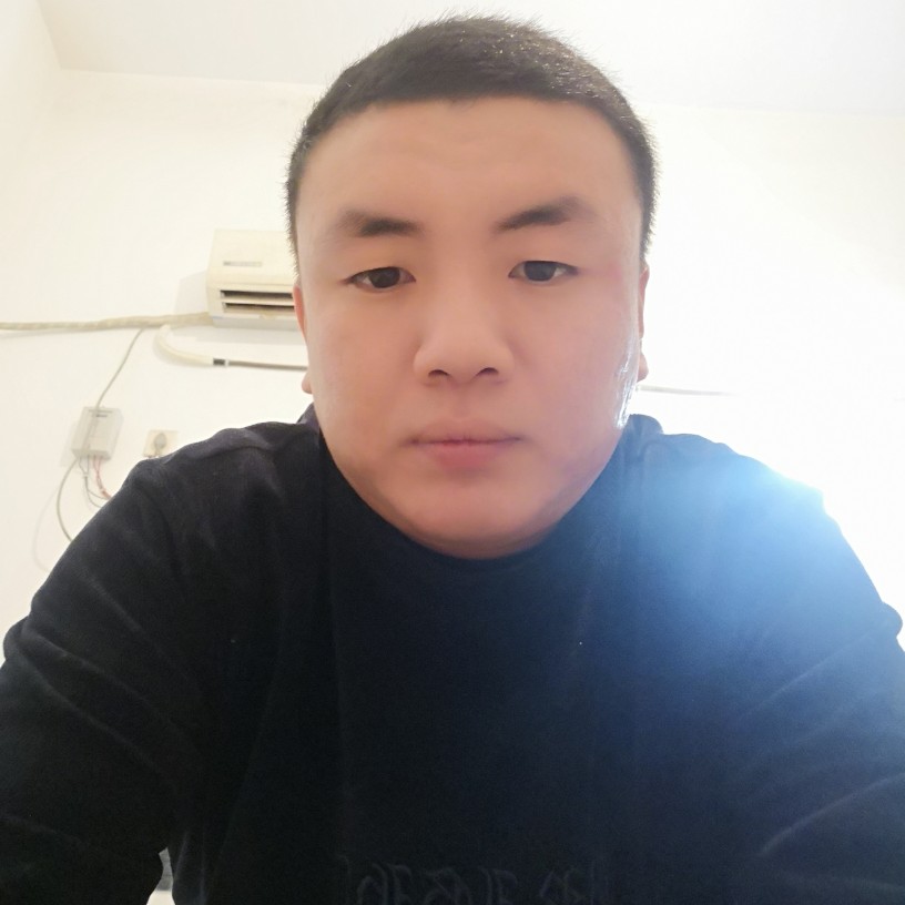 白毛鹿角的照片