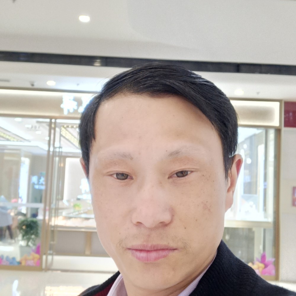 荣发江的照片