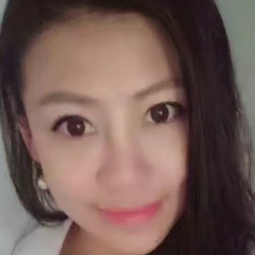 等待的枫叶。的照片