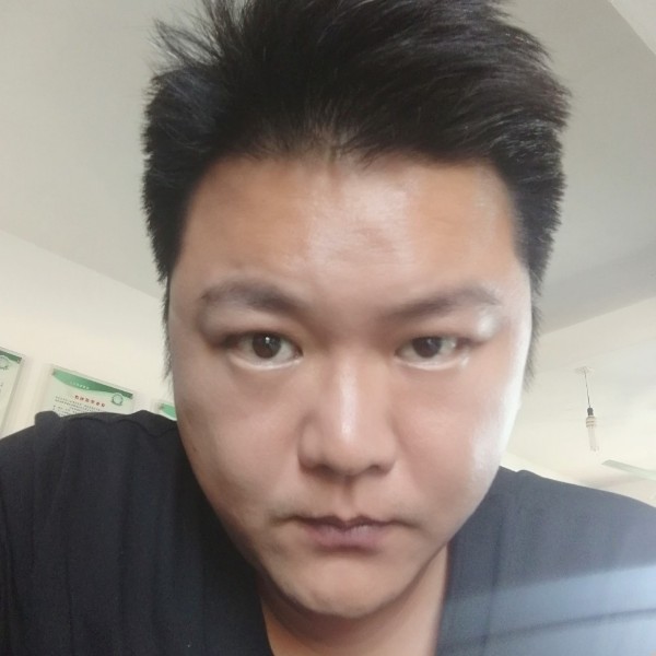 菠萝蹙眉孝顺的照片