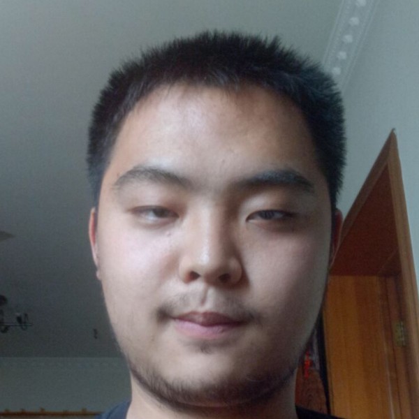 朴实闻月饼的照片