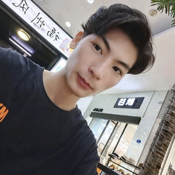 句号同学的照片