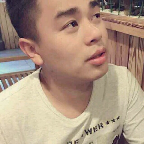 江威8的照片