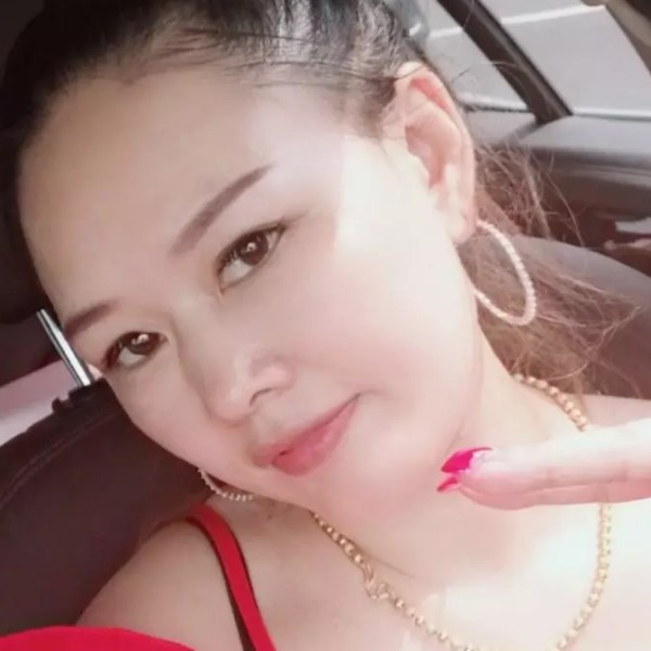 斑驳迎崖悔的照片