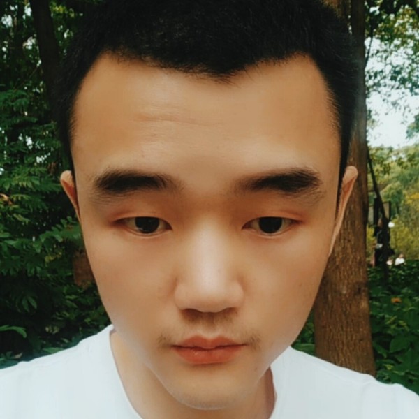东方耀的照片